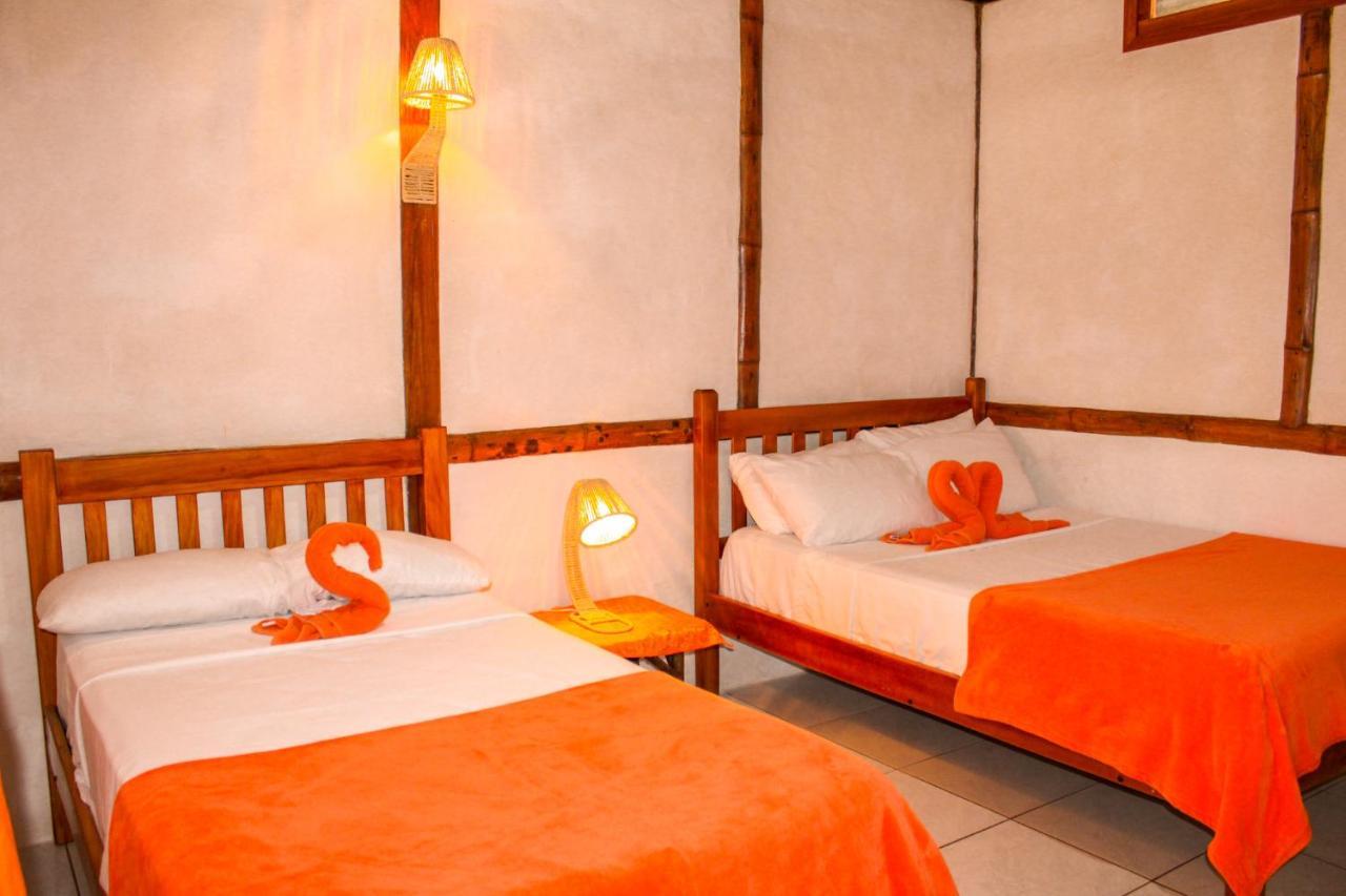 Hanga Roa Hotel Montañita エクステリア 写真