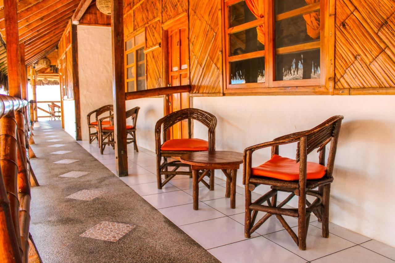 Hanga Roa Hotel Montañita エクステリア 写真