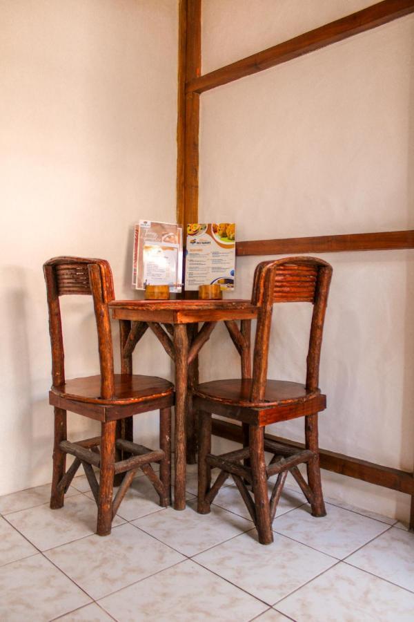 Hanga Roa Hotel Montañita エクステリア 写真