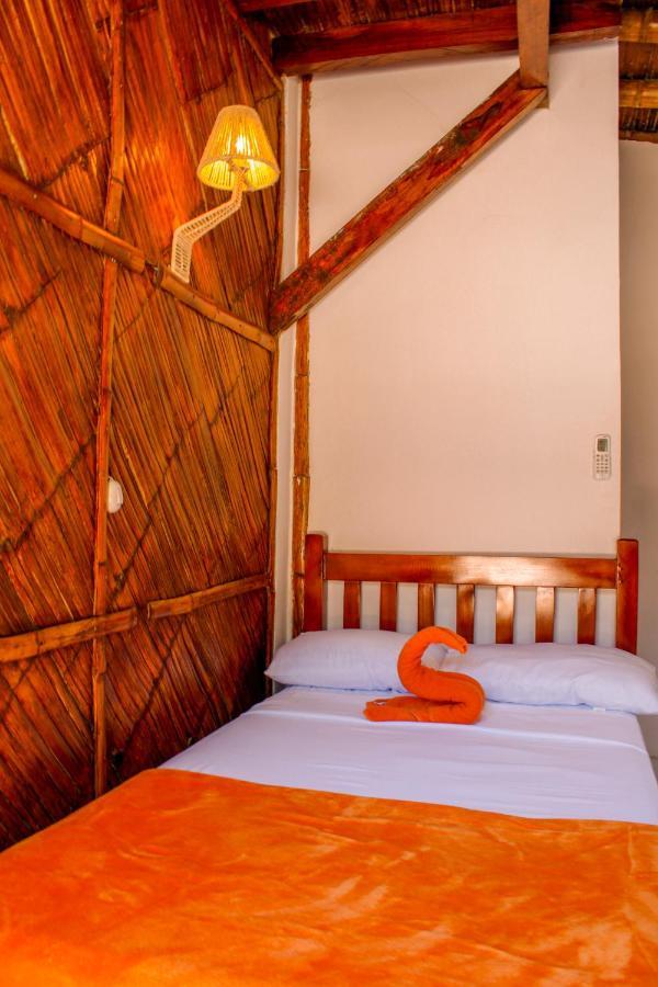 Hanga Roa Hotel Montañita エクステリア 写真