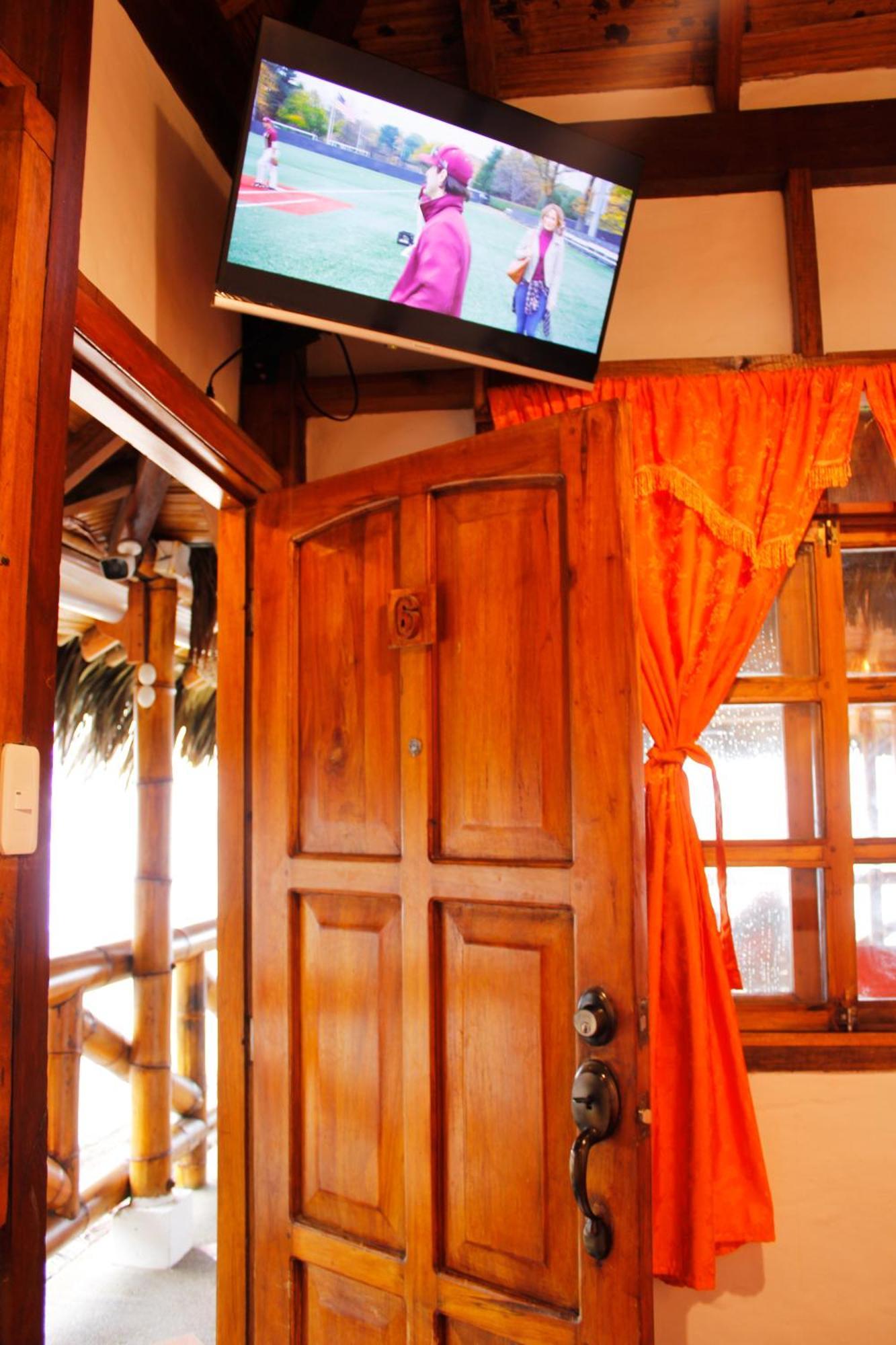 Hanga Roa Hotel Montañita エクステリア 写真
