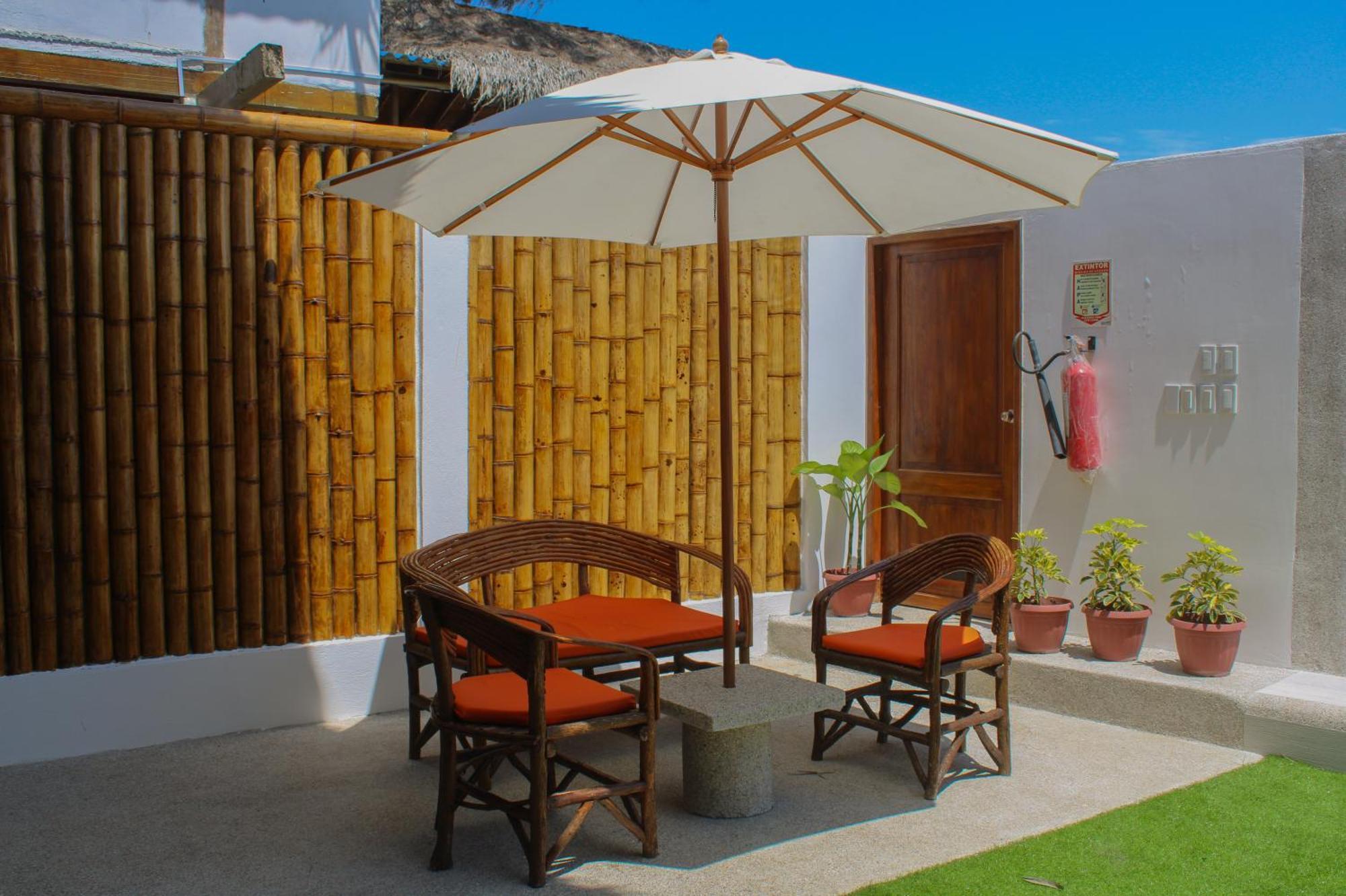 Hanga Roa Hotel Montañita エクステリア 写真